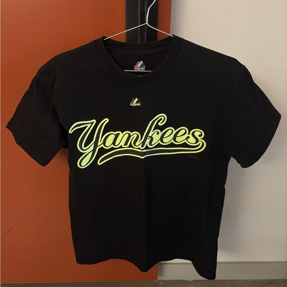 Mariano Rivera New York Yankees Black & Neon Jersey Tee Size Medium #42